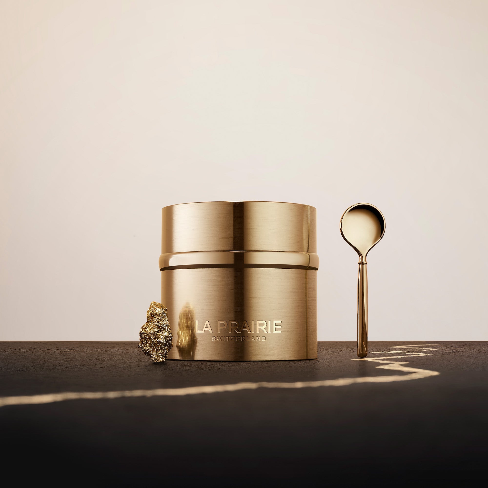 ラ・プレリーピュアGラディアンスクリーム50ml Pure Gold Radiance Cream 50ml – Densifying and nourishing cream